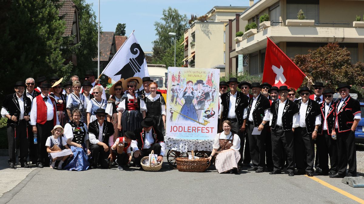Gruppenbild der Basler Delegation am Zentralschweizerischen Jodlerfest 2019 in Horw.